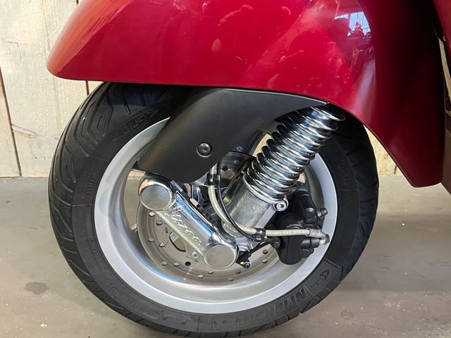vespa - gts-300