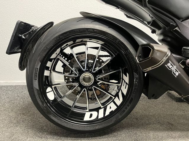 ducati - diavel