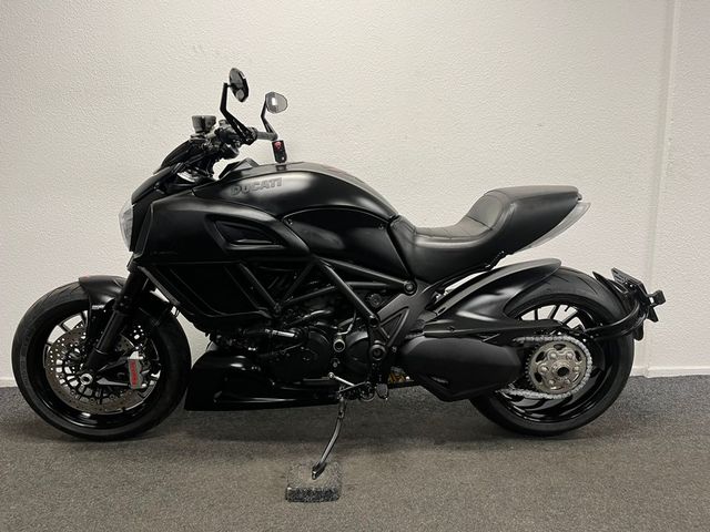 ducati - diavel