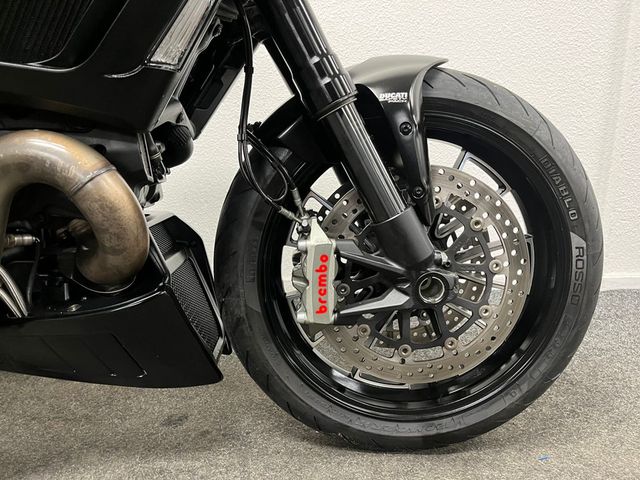 ducati - diavel
