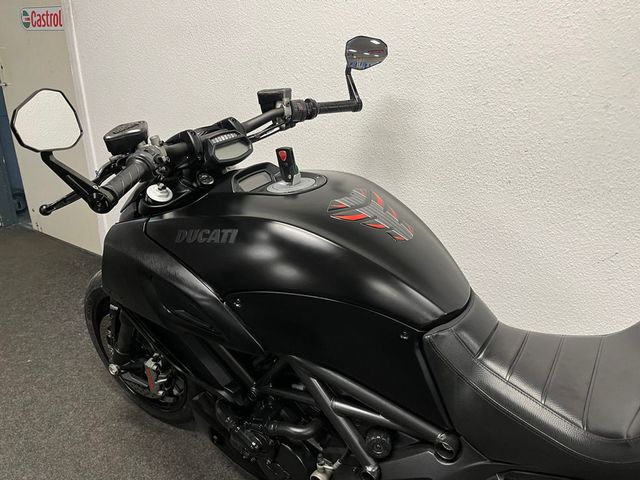 ducati - diavel
