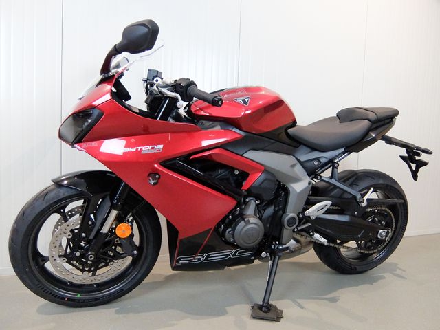 triumph - daytona-660