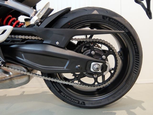 triumph - daytona-660