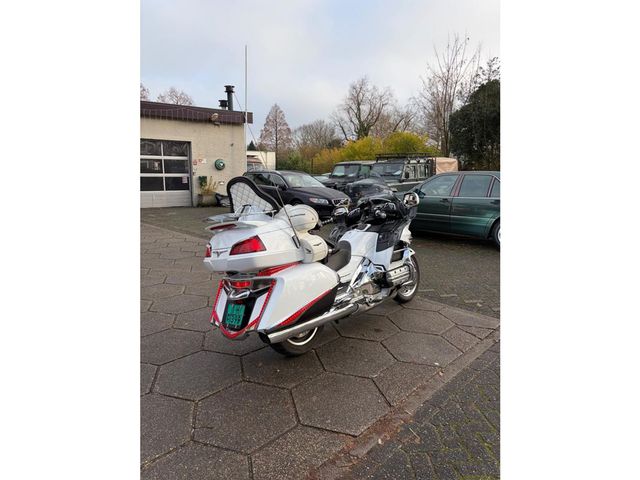 honda - gl-1800-goldwing-c-abs