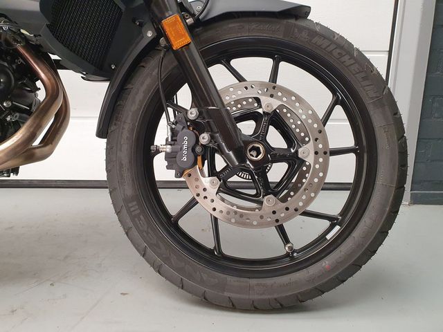 bmw - f-750-gs