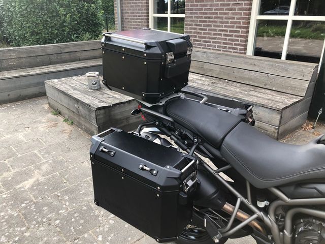 triumph - tiger-800-xrt