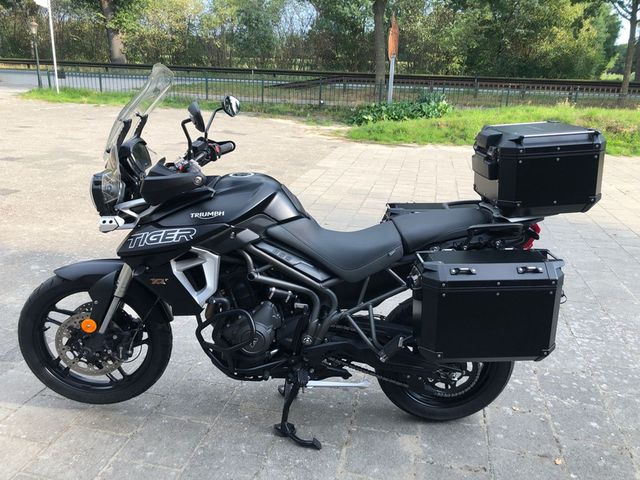 triumph - tiger-800-xrt