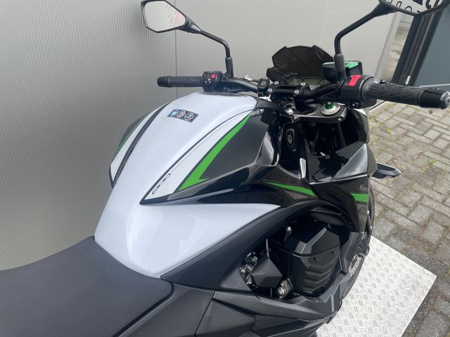 kawasaki - z-800-abs
