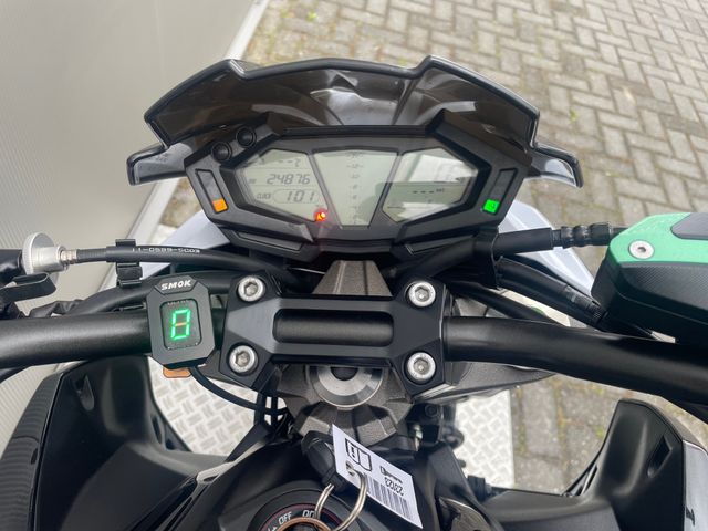 kawasaki - z-800-abs