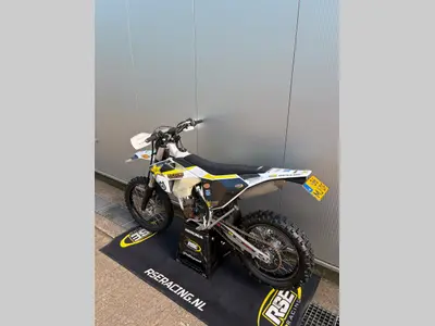 HUSQVARNA FE 450 – foto 3
