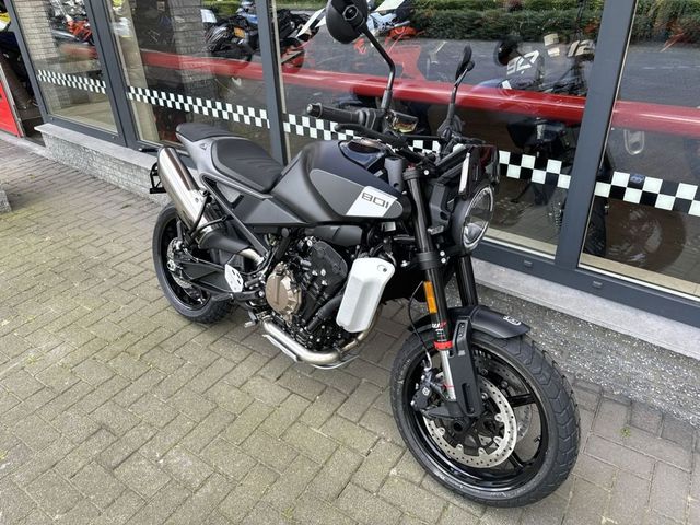 husqvarna - svartpilen-801