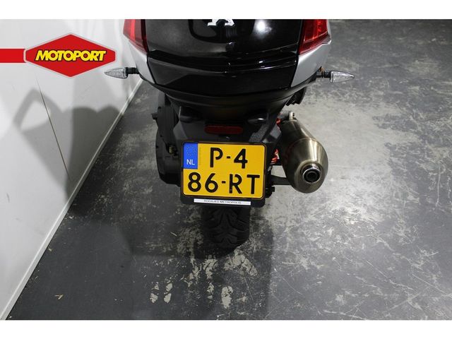 peugeot - metropolis-400