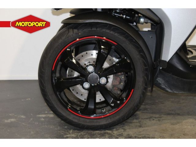 peugeot - metropolis-400