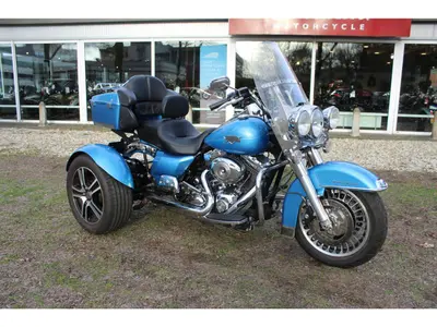 HARLEY-DAVIDSON TRIKE – foto 4
