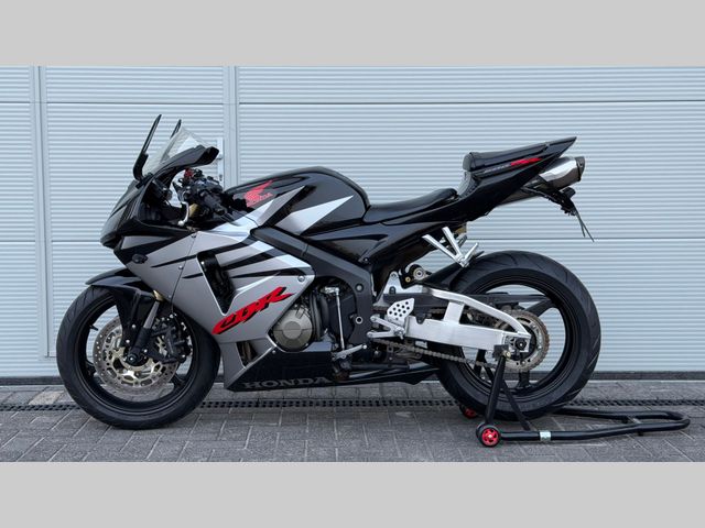 honda - cbr-600-rr