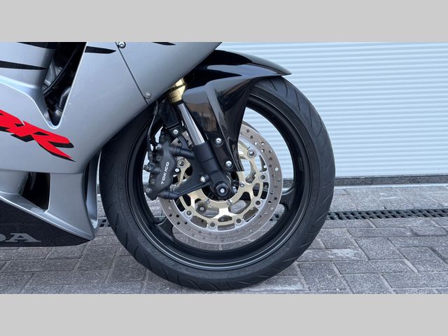 honda - cbr-600-rr
