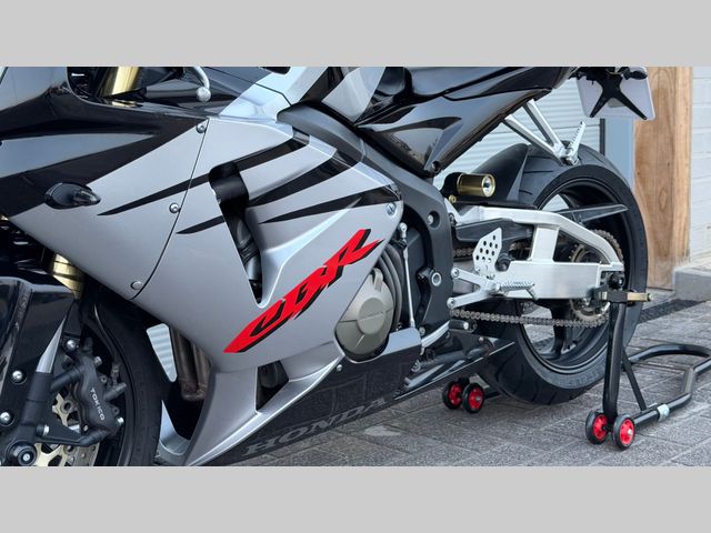 honda - cbr-600-rr