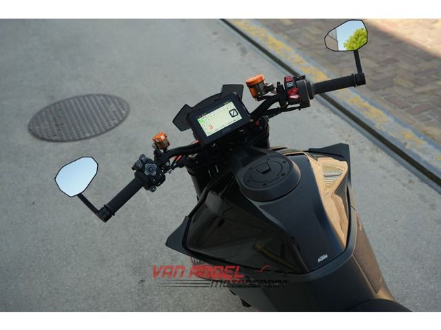 ktm - 1290-super-duke-r