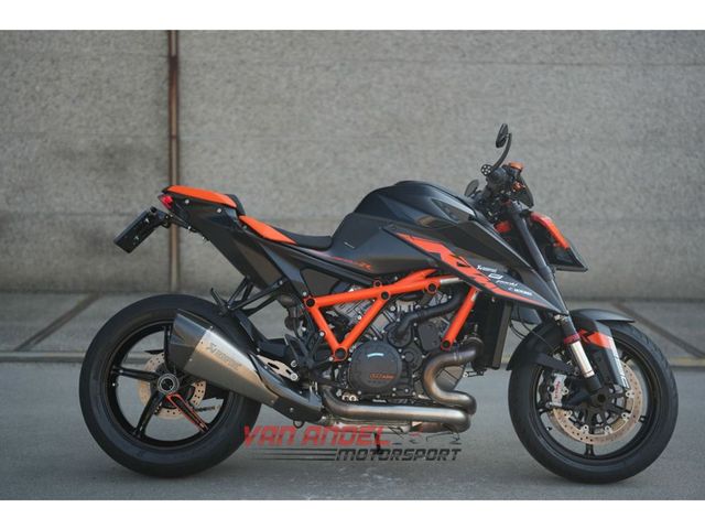ktm - 1290-super-duke-r