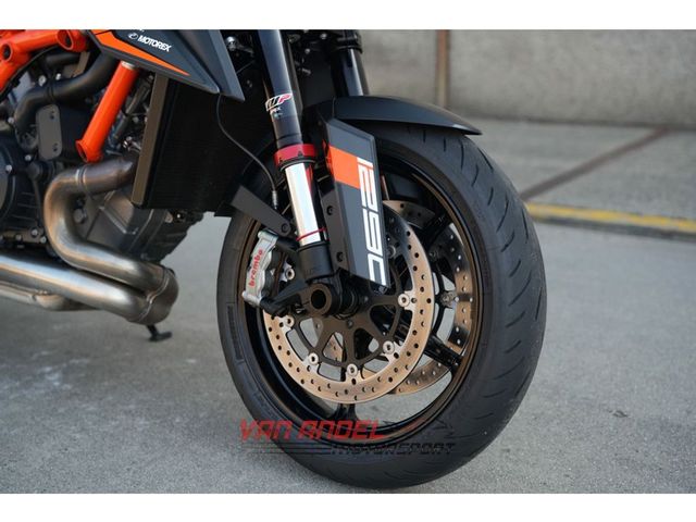 ktm - 1290-super-duke-r