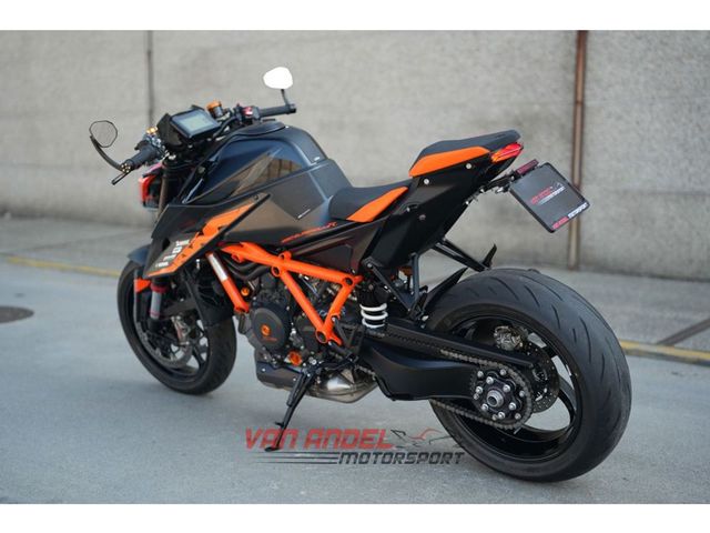 ktm - 1290-super-duke-r