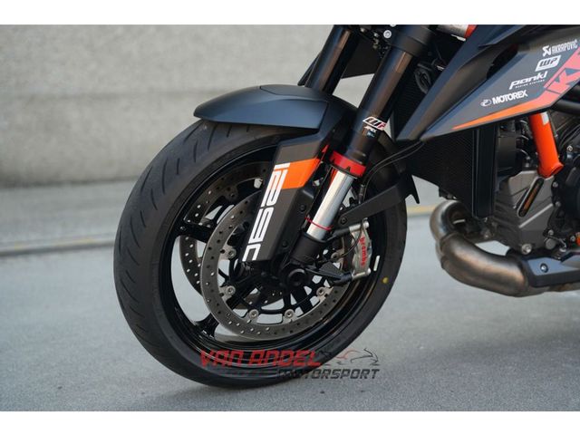 ktm - 1290-super-duke-r