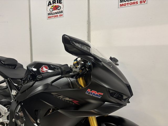 honda - cbr-1000-rr-r-fireblade-sp