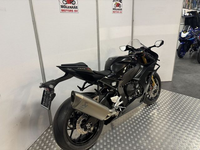 honda - cbr-1000-rr-r-fireblade-sp