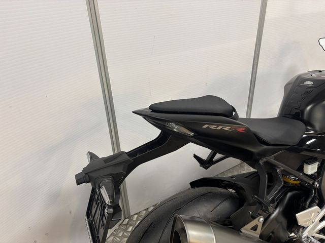 honda - cbr-1000-rr-r-fireblade-sp