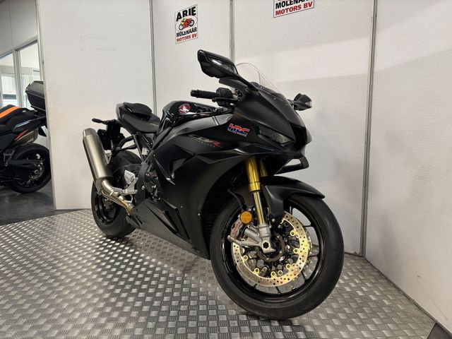 honda - cbr-1000-rr-r-fireblade-sp