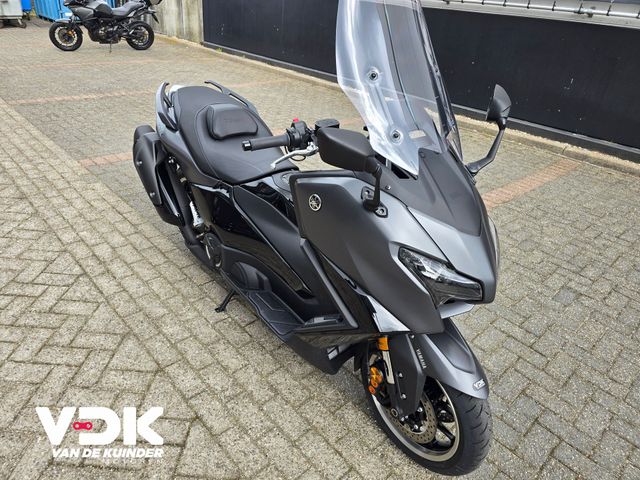 yamaha - tmax-tech-max-560