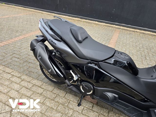 yamaha - tmax-tech-max-560