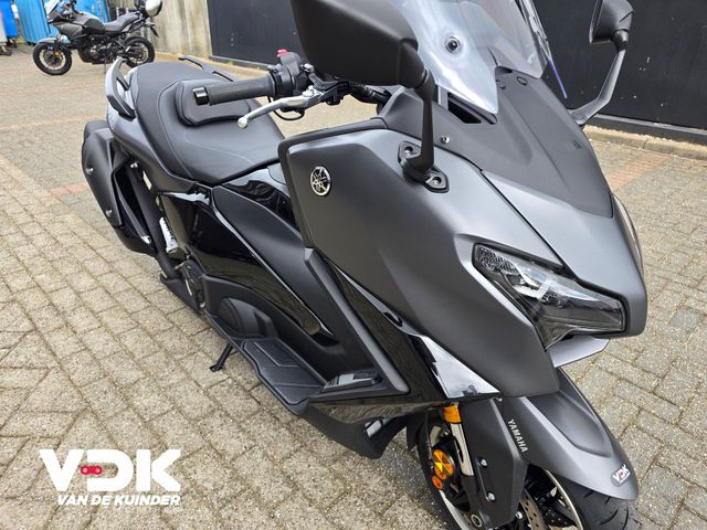 yamaha - tmax-tech-max-560