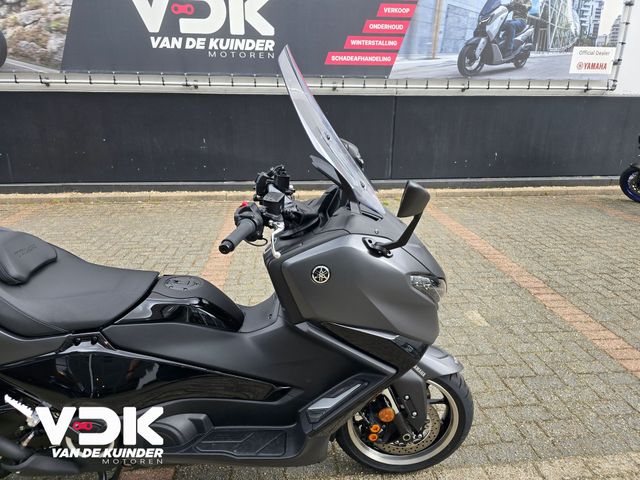 yamaha - tmax-tech-max-560