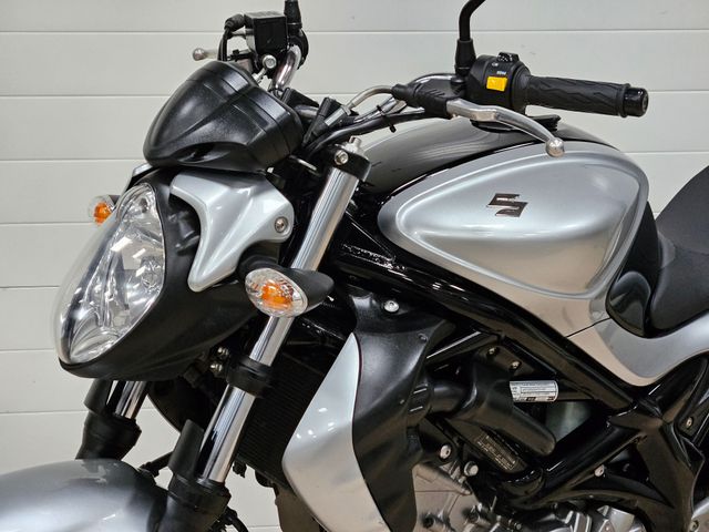suzuki - sfv-650-gladius