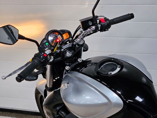 suzuki - sfv-650-gladius