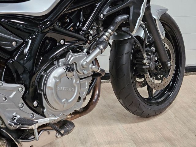 suzuki - sfv-650-gladius