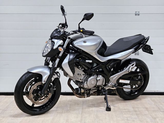 suzuki - sfv-650-gladius