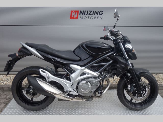 suzuki - gladius