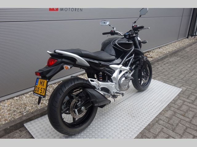 suzuki - gladius