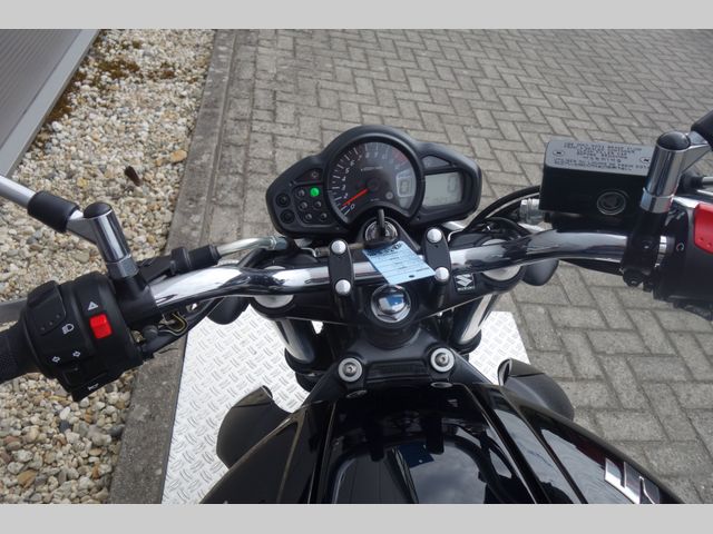 suzuki - gladius