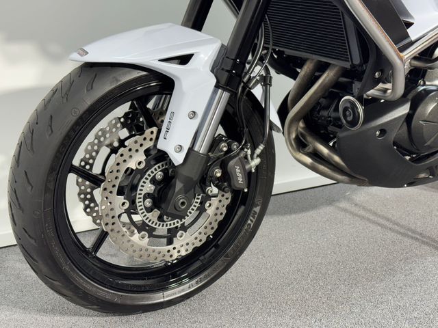 kawasaki - versys-650-abs