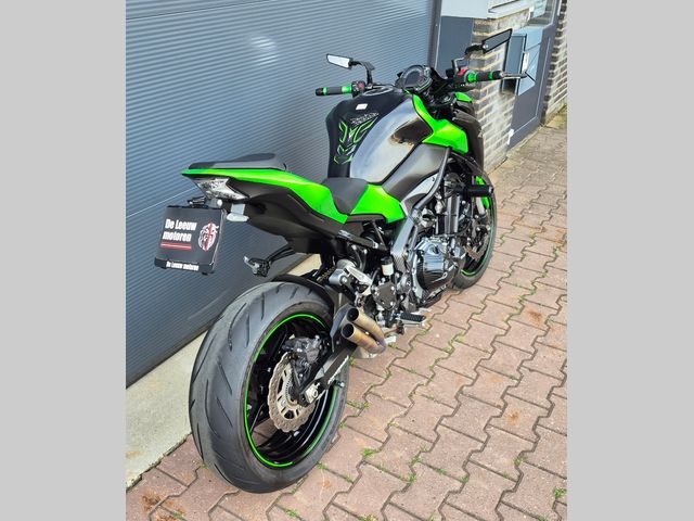 kawasaki - z900