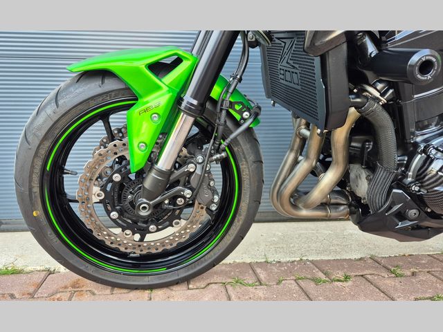 kawasaki - z900