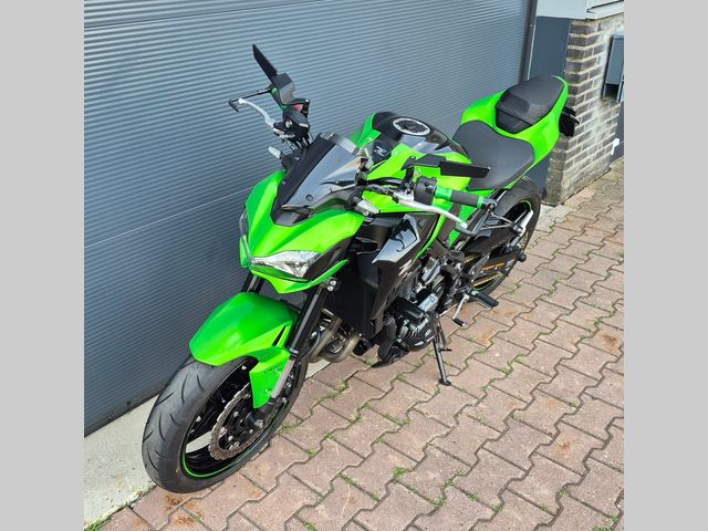 kawasaki - z900