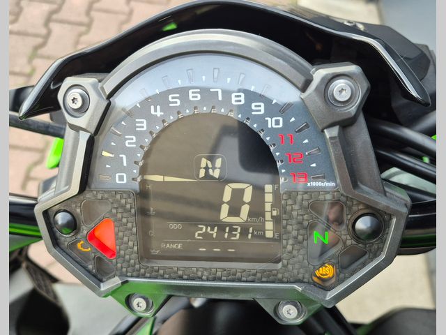 kawasaki - z900