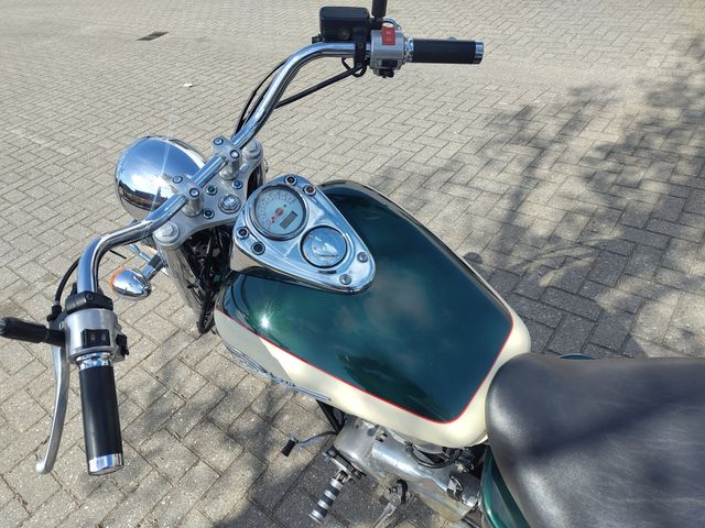 honda - vt-750-c2-shadow-ace