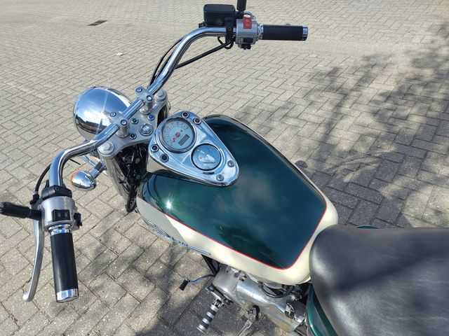 honda - vt-750-c2-shadow-ace