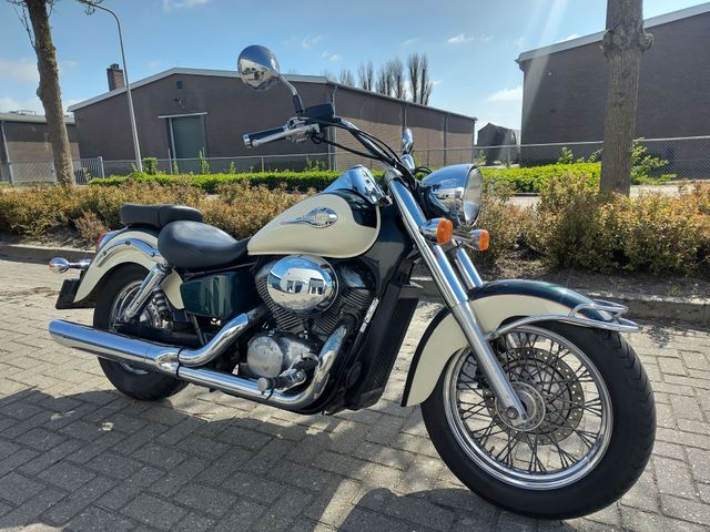 honda - vt-750-c2-shadow-ace