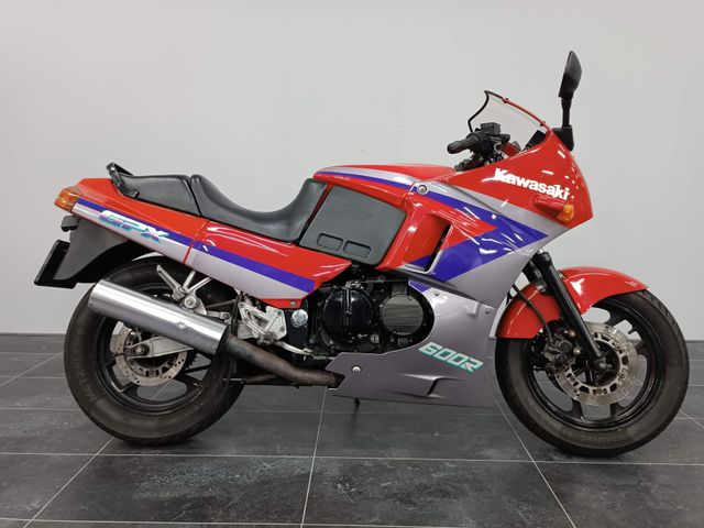 kawasaki - gpx-600